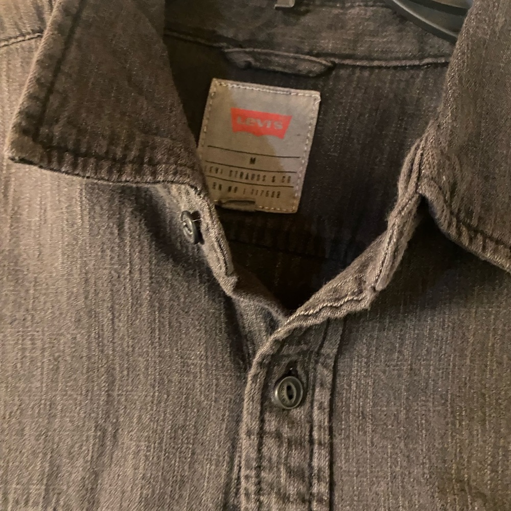 Levi’s button up stone washed black shirt. Mens. Size m